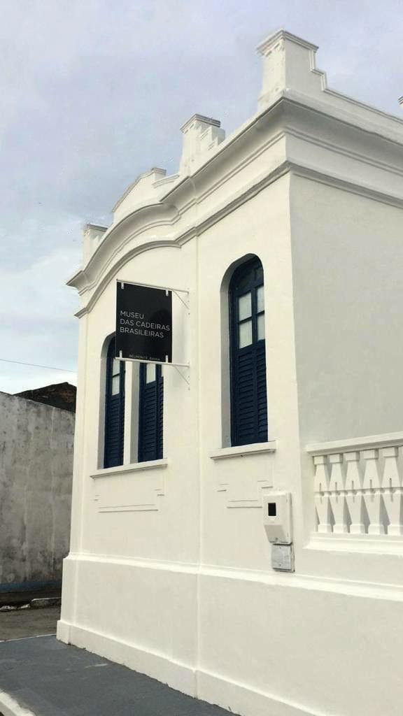 Museu das Cadeiras Brasileiras é inaugurado em Belmonte, na Bahia