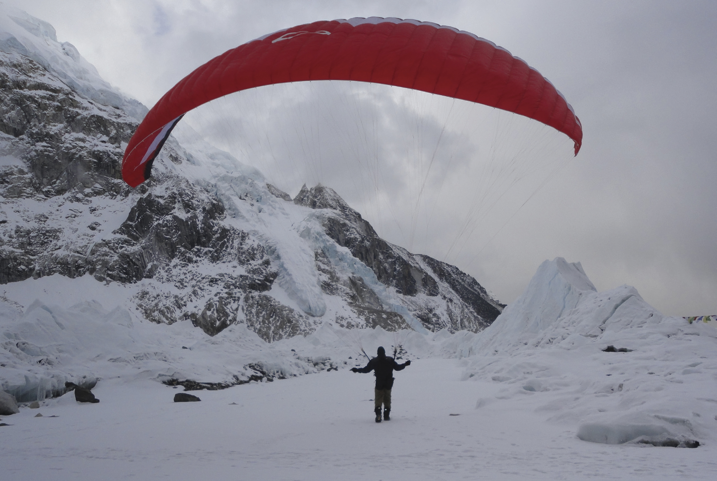 Alpinista Rodrigo Raineri divulga escalada como esporte olímpico em Projeto Everest 2019
